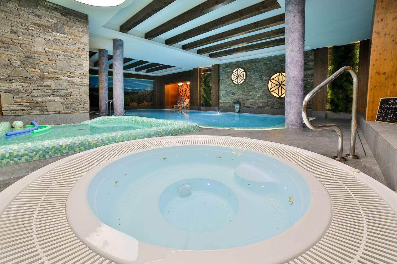 Hotel&Spa Jawor ザボヤ エクステリア 写真
